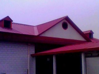 彩钢瓦屋顶