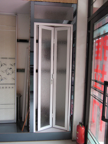 白色高档下无轨折叠门