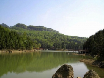 镇龙山国家森林公园